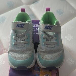 Nike Kids' Gray and Green Sneakers